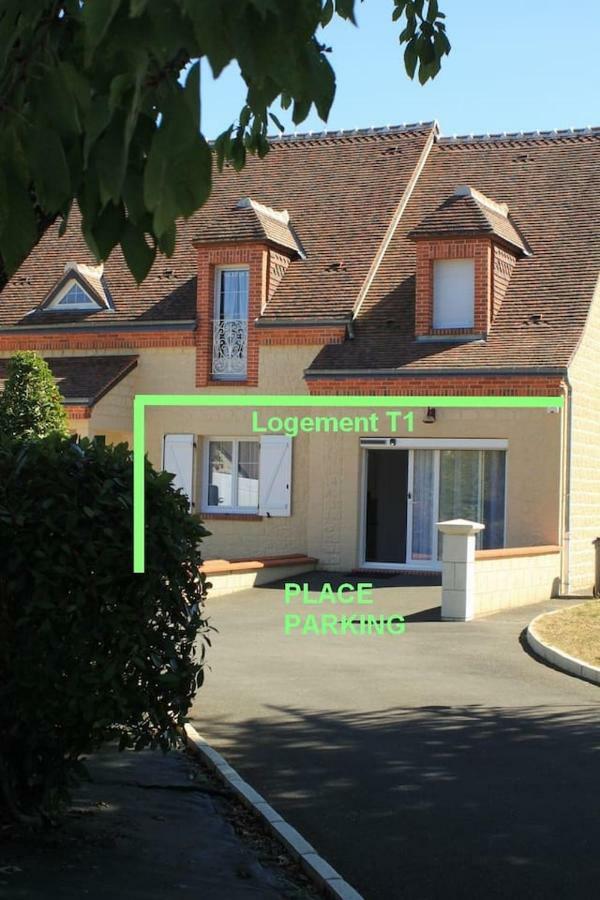 Logement Entre Chambord Et Le Zoo De Beauval Apartament Contres  Zewnętrze zdjęcie